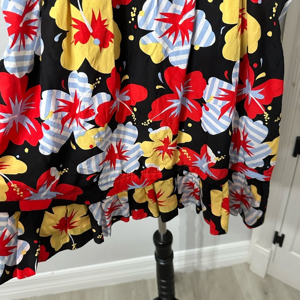 Anthropologie Floral Tie Front Tank Top in Black and Yellow - Picture 3 of 7